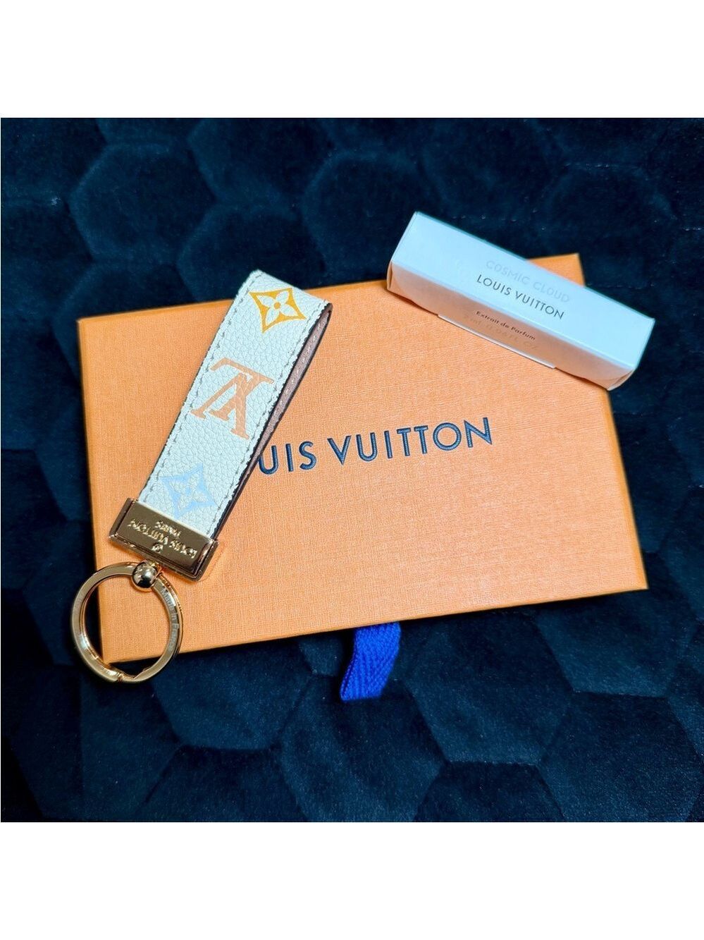Louis Vuitton Beige and Gold Key Holder